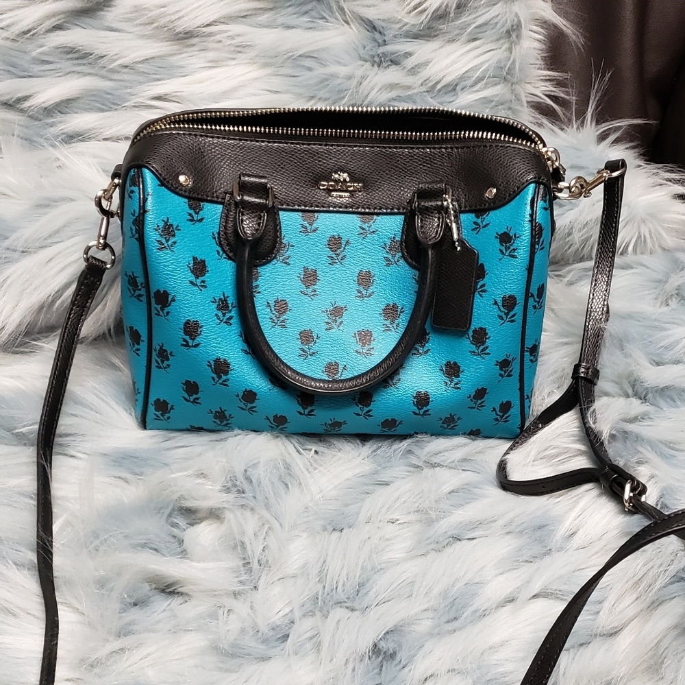 Coach crossbody purse.